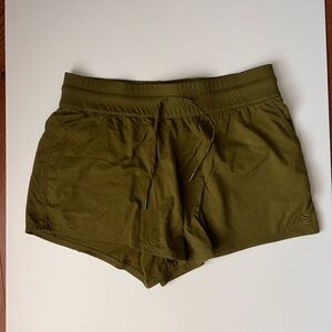 North face Women's Shorts size large